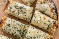 Crispy Spicy Cheesy Garlic Bread Recipe