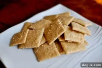 Homemade Cheddar Whole Wheat Crackers Recipe