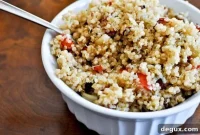 Roasted Garlic, Red Pepper & Mushroom Quinoa Bowl