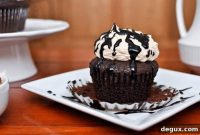 Decadent Hot Fudge Cupcakes Stuffed with Peanut Butter Centers