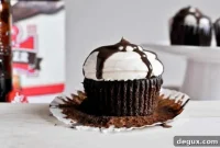 Hot Fudge Root Beer Float Cupcakes Recipe