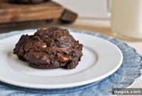 Triple Chocolate Fudge Peanut Butter Cookies That Wow
