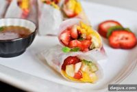 Tropical Kiwi and Strawberry Summer Roll Recipe