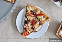 Whole-Wheat Roasted Red Pepper and Fontina Pizza with Balsamic Glaze