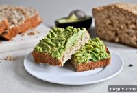 Whole Wheat Oatmeal Sandwich Loaf for Soft, Nutritious Slices