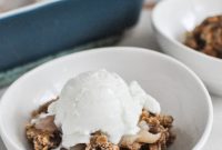 White Peach & Cardamom Crumble Recipe for Summer Desserts