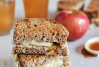 Caramelized Apple Grilled Cheese Sandwich Recipe