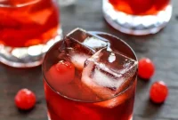 Cherry Whiskey Smash Recipe: Refreshing Cherry Whiskey Cocktail