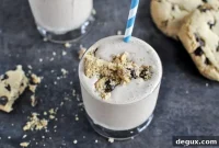 Bailey’s Chocolate Chip Cookie Milkshake Recipe