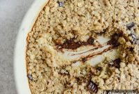 Dark Chocolate Chunk Cheesecake Baked Oats: Morning Indulgence