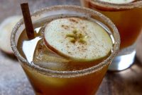 Spiced Amaretto Apple Cider Cocktail Recipe
