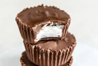 Homemade Mallo Cups Recipe: Chocolate & Marshmallow Candy Treat