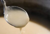 My Mom’s Classic Gravy Recipe: Step-by-Step Homemade Gravy