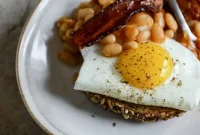 Skillet-Baked White Beans on Toast: Savory One-Pan Breakfast or Brunch