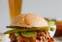 200 Game-Day Recipes for Football Season: Crowd-Pleasing Snacks & Dips