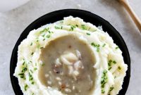 Roasted Garlic Goat Cheese Mashed Potatoes Recipe