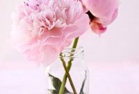 Currently Crushing On: What It Means and How to Handle a Crush