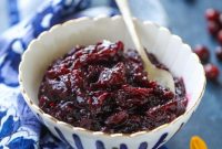 Bourbon Vanilla Cranberry Sauce Recipe for Friendsgiving 2017