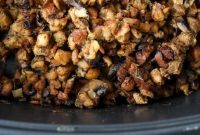 Friendsgiving 2017: Slow Cooker Stuffing Recipe for Gatherings