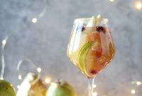 Top Cocktails and Party Snacks for New Year’s Eve