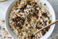 Creamy Pistachio Coconut Oatmeal Recipe