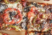 Detroit-Style Veggie Supreme Pizza: Crispy Edge, Loaded Toppings