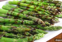 Grilled Asparagus with Roasted Garlic Vinaigrette Recipe