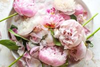 Summer Fridays Vol. 1: Sunny Weekend Essentials Guide