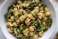 Creamy Lemon Broccoli Carbonara Recipe