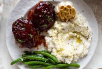 Mini Turkey Meatloaves with Roasted Garlic Cauliflower Mash Recipe