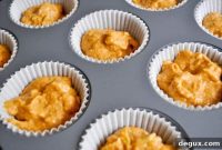 Spiced Pumpkin Apple Muffins with Cinnamon Streusel