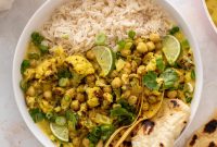 Comforting Cauliflower and Chickpea Curry Recipe for Cozy Nights