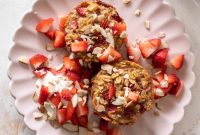 Strawberry Cream Oatmeal Cups: Homemade Breakfast Muffin Recipe