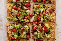 Cheeseburger Puff Pastry Pizza Recipe — Quick Savory Pie
