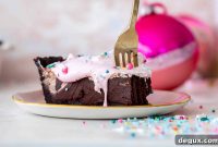 Chocolate Fudge Pie Topped with Peppermint Marshmallow Cloud