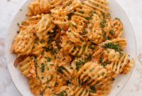 Crispy Pimento Cheese Fries with Spicy Aioli Dip