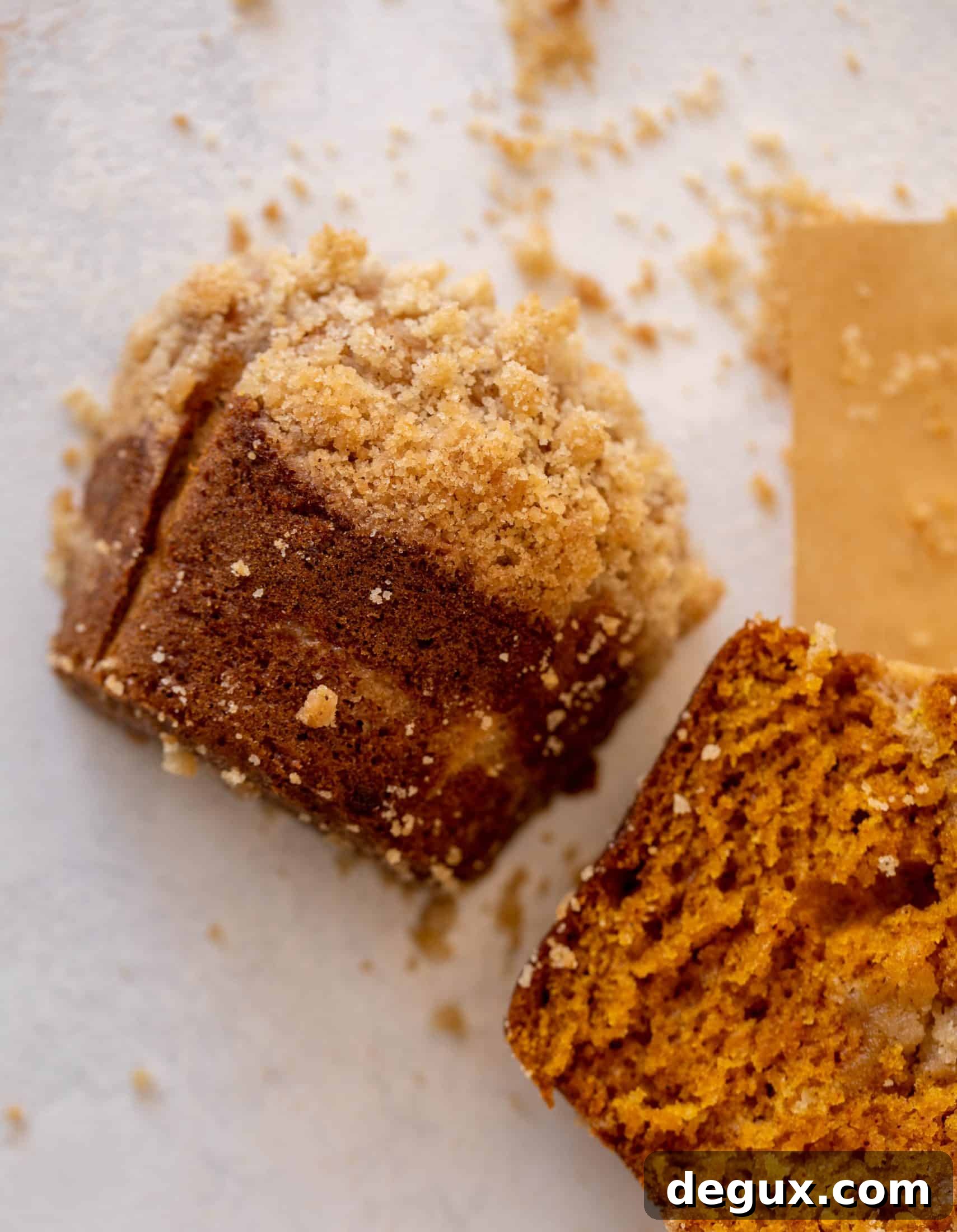 pumpkin coffee cake muffins