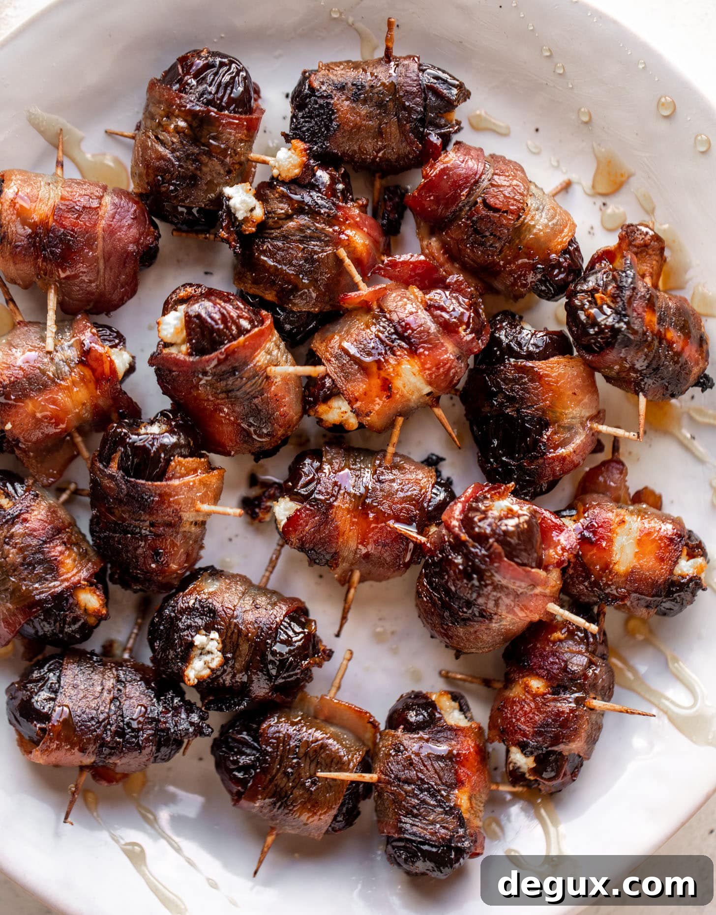 Thanksgiving Appetizers: Crowd-Pleasing Starters for Your Table 8 img 102283 7