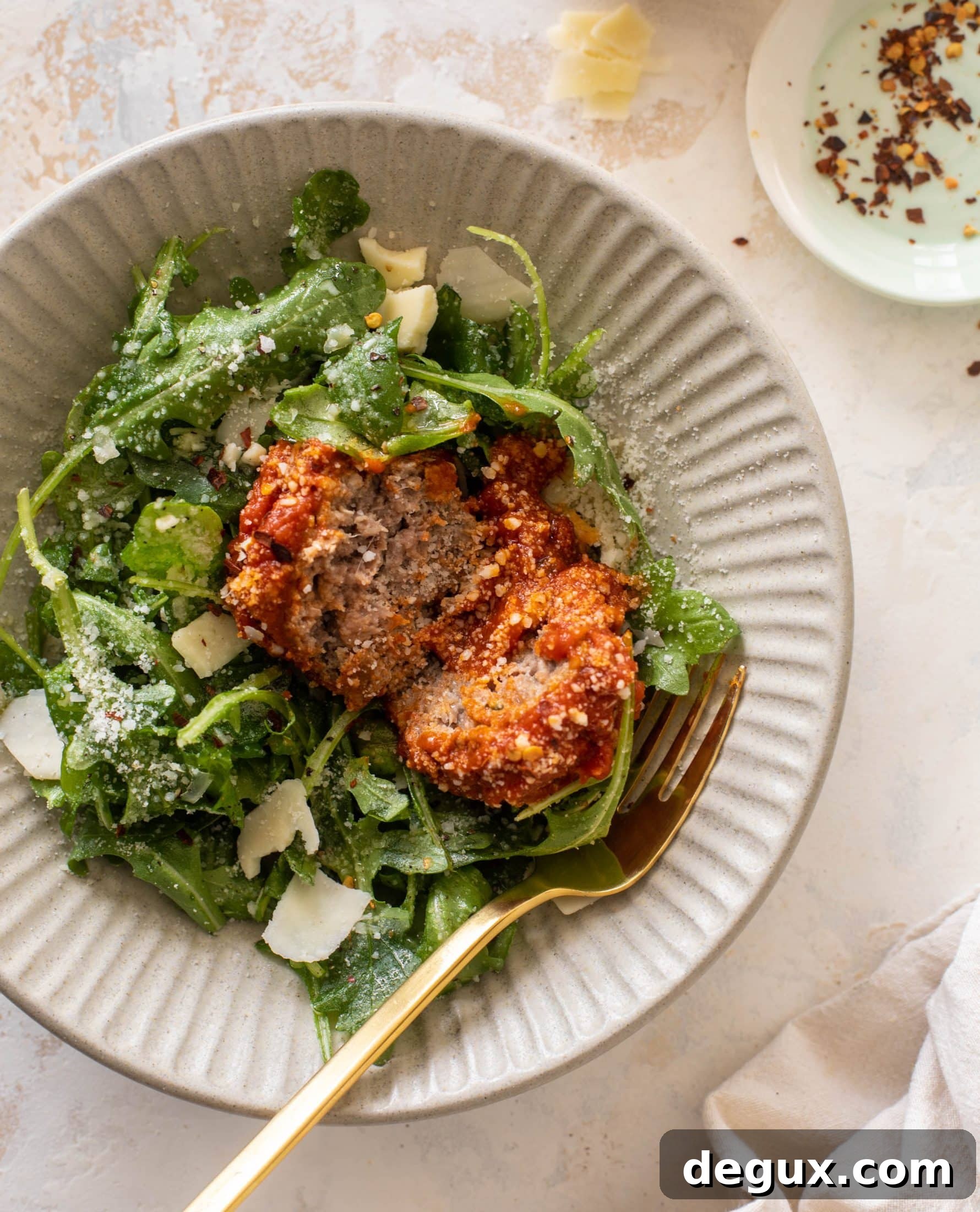 Make a Flavorful Meatball Salad Recipe for Weeknight Meals 2 meatball salad