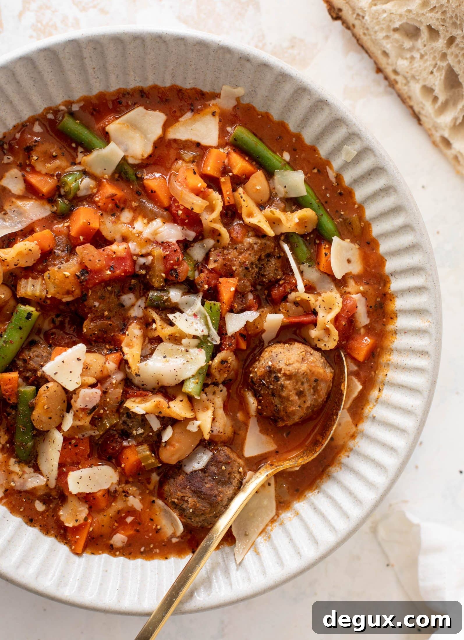 Mini Meatball Minestrone Soup Recipe for Comforting Weeknight Meals 8 meatball minestrone
