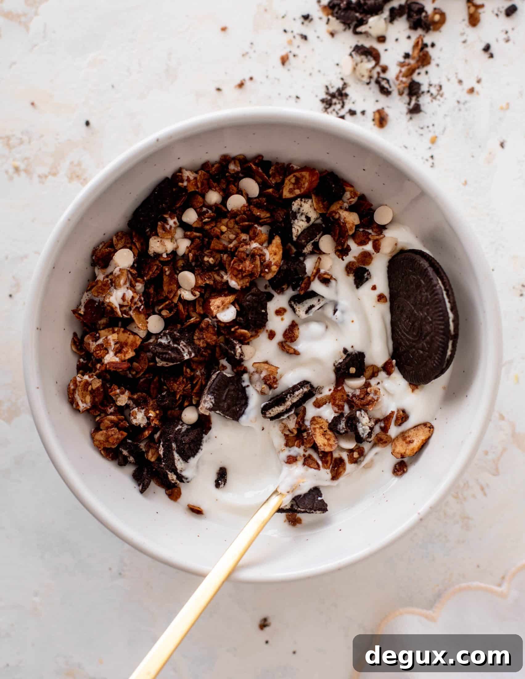 cookies and cream granola