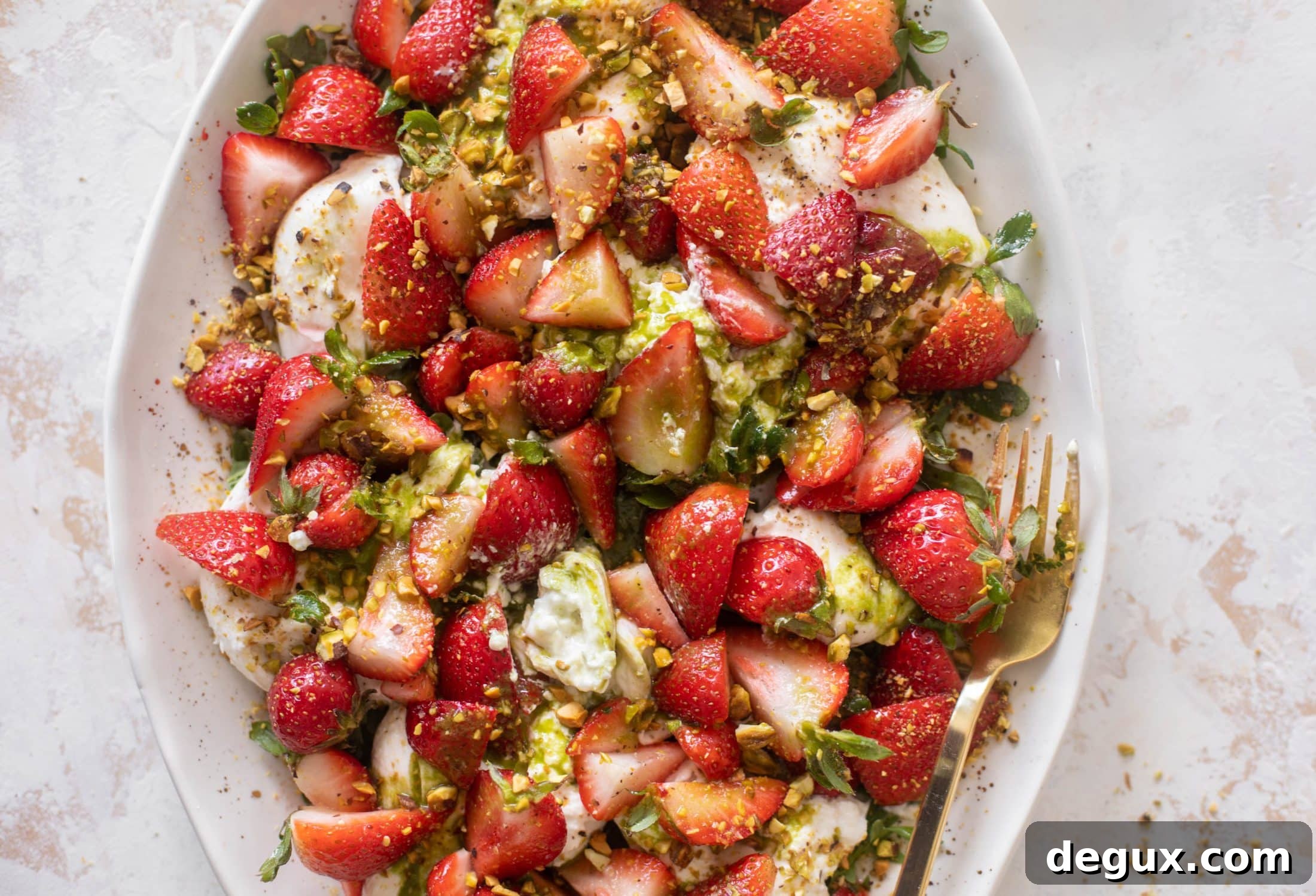 Strawberry and Burrata Salad with Balsamic Glaze Recipe 12 strawberry burrata salad