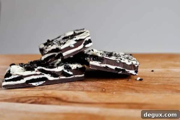 4 layer cookies and cream chocolate bark I howsweeteats.com 4 layer cookies and cream chocolate bark I howsweeteats.com