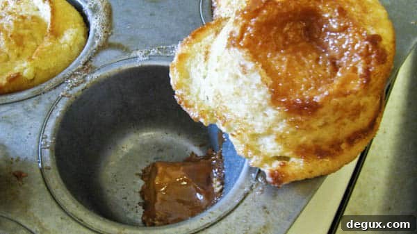 muffin sunk with caramel