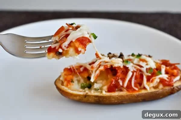 pizzapot-7 Closeup of stuffed potato