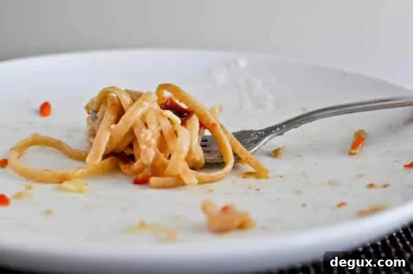 linguine-9 Pasta close-up