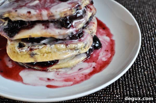 cvpancakes-6 Vanilla bean glaze on pancakes