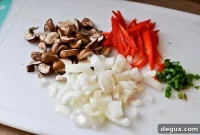 Sweet-Spiced Beef Noodles with Chili-Garlic Sauce