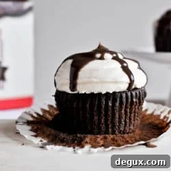 Hot Fudge Root Beer Float Cupcakes Recipe 2 img 15214 8