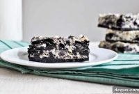Cookies and Cream Cheesecake Bars Recipe — Decadent No-Bake Treat